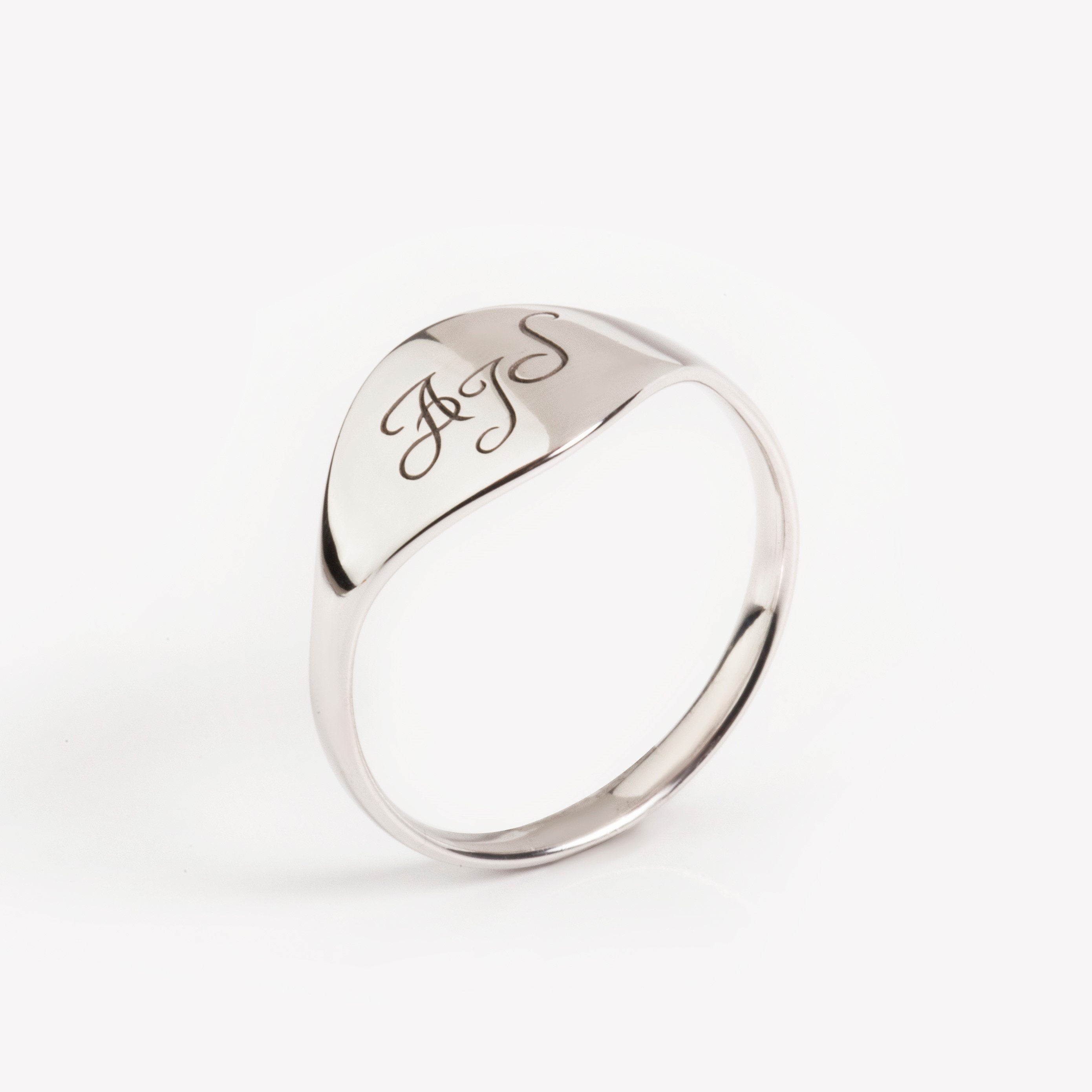 ENGRAVED SIGNET RING - Danelian Jewelry