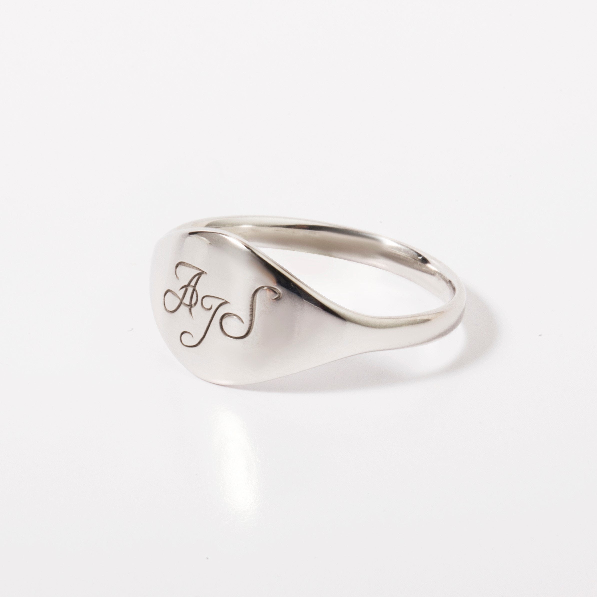 ENGRAVED SIGNET RING - Danelian Jewelry