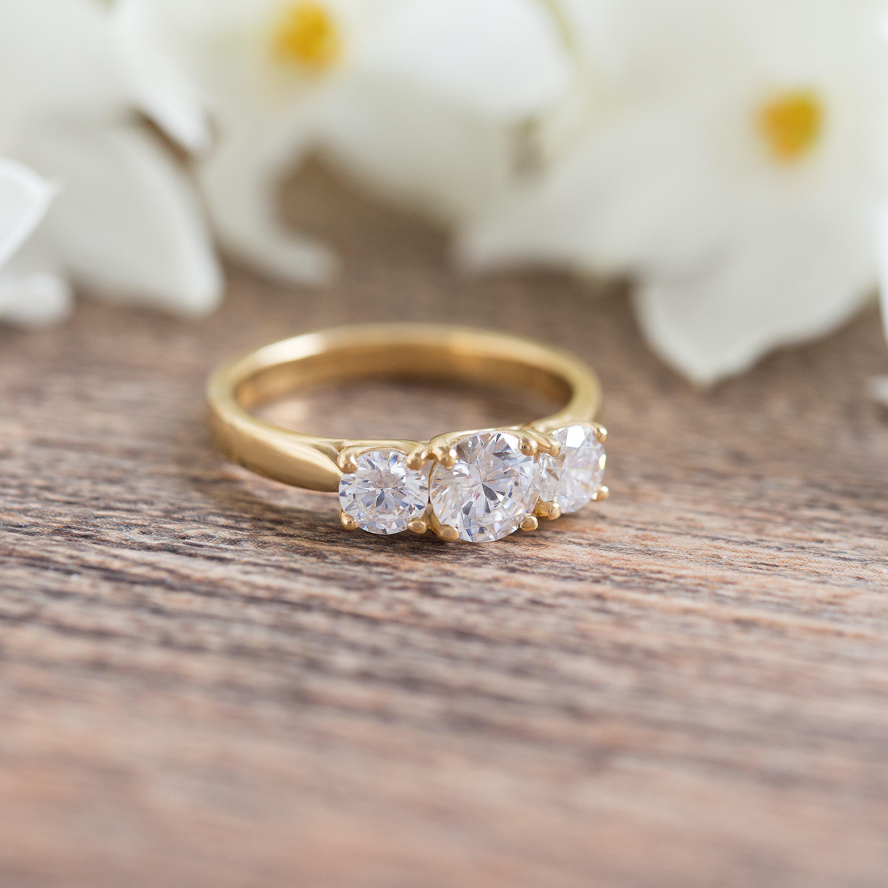 THREE STONE DIAMOND RING - Danelian Jewelry