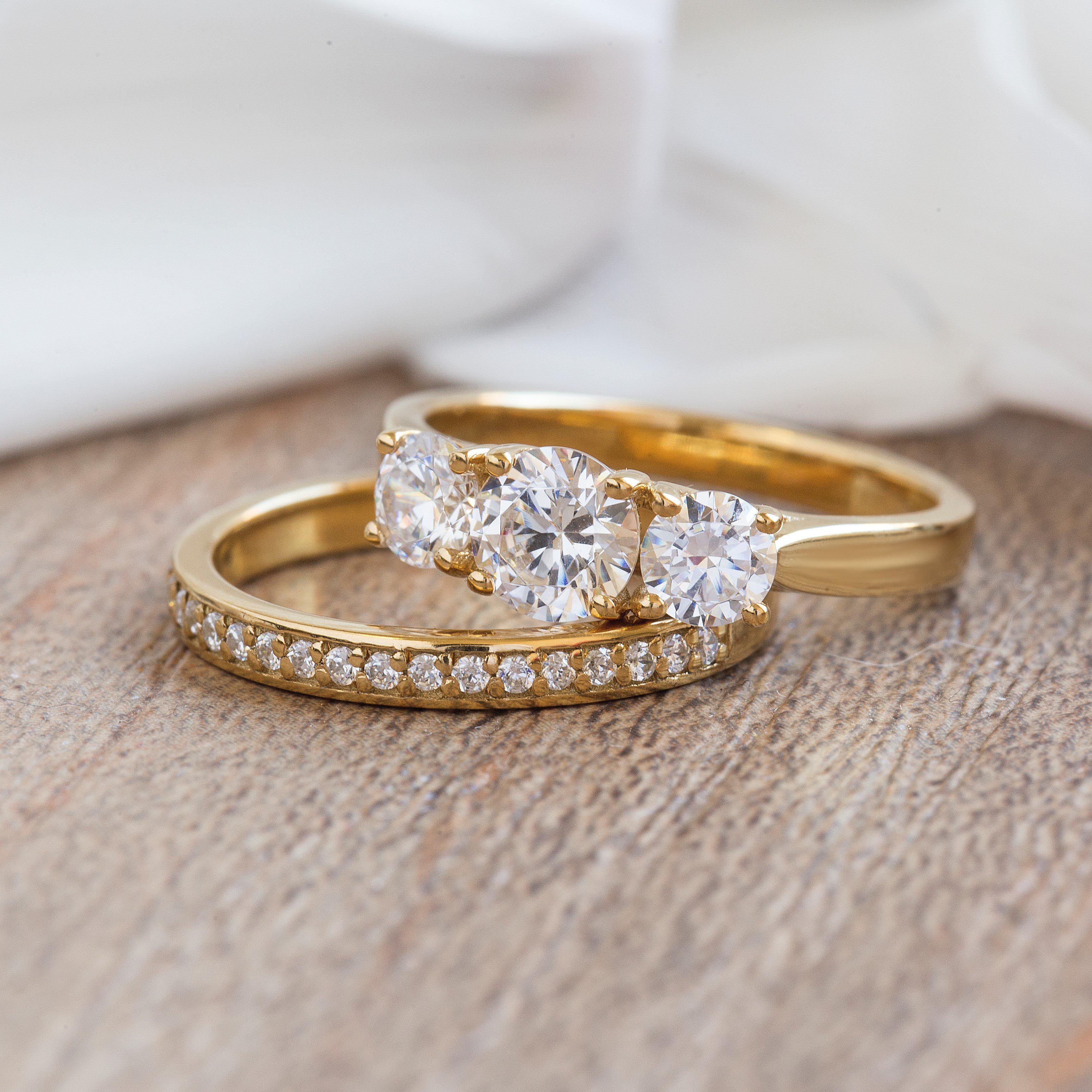 THREE STONE DIAMOND RING - Danelian Jewelry