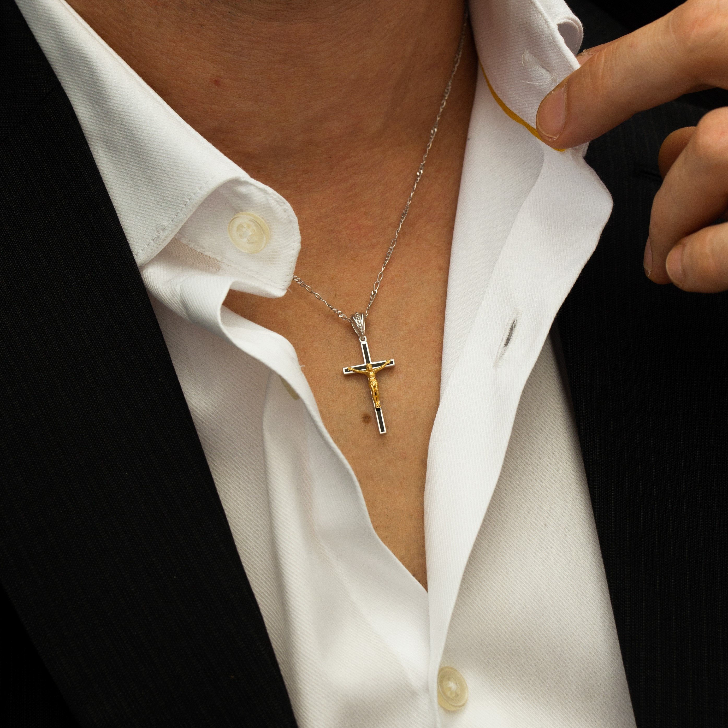CROSS NECKLACE - Danelian Jewelry