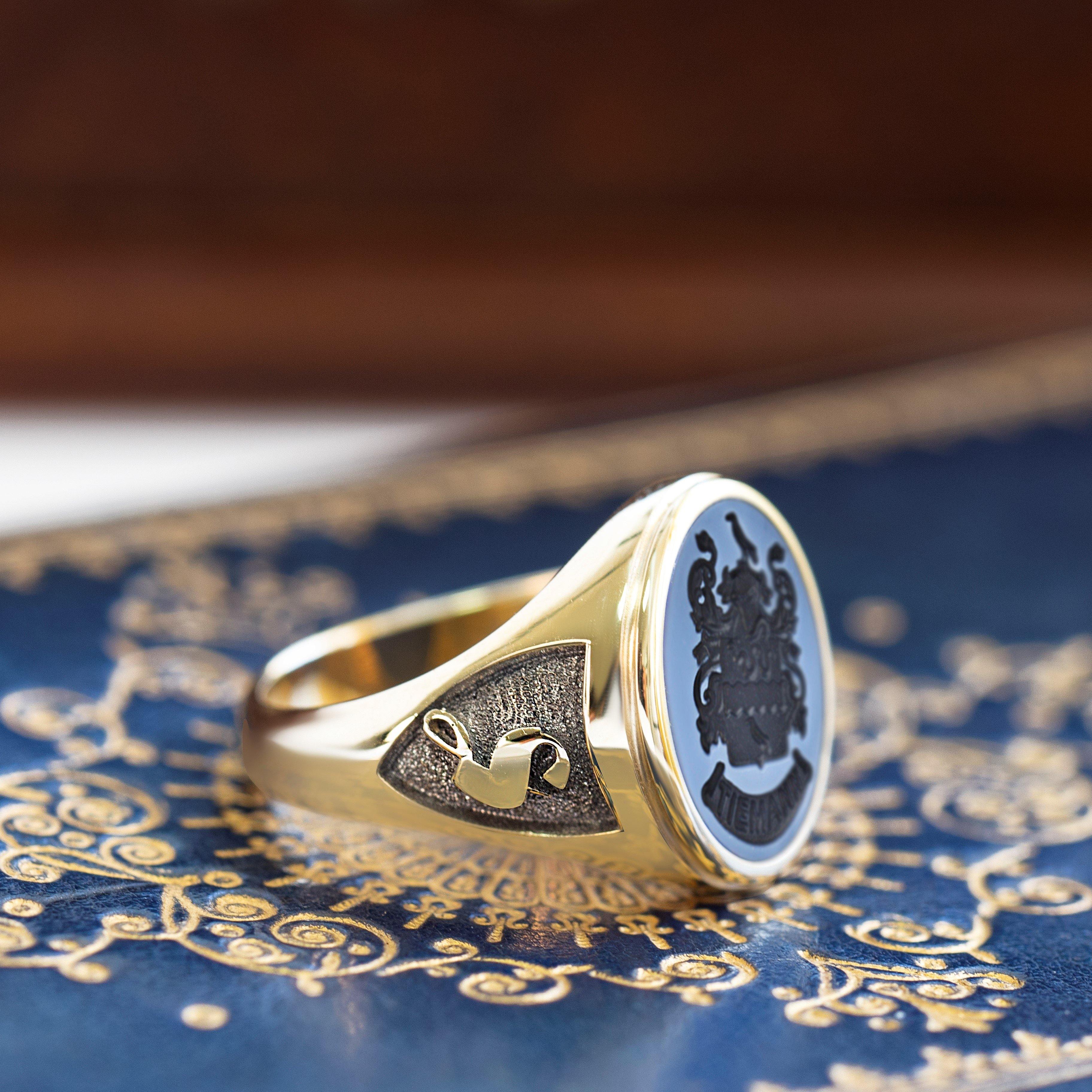 BLUE AND BLACK AGATE RING - Danelian Jewelry