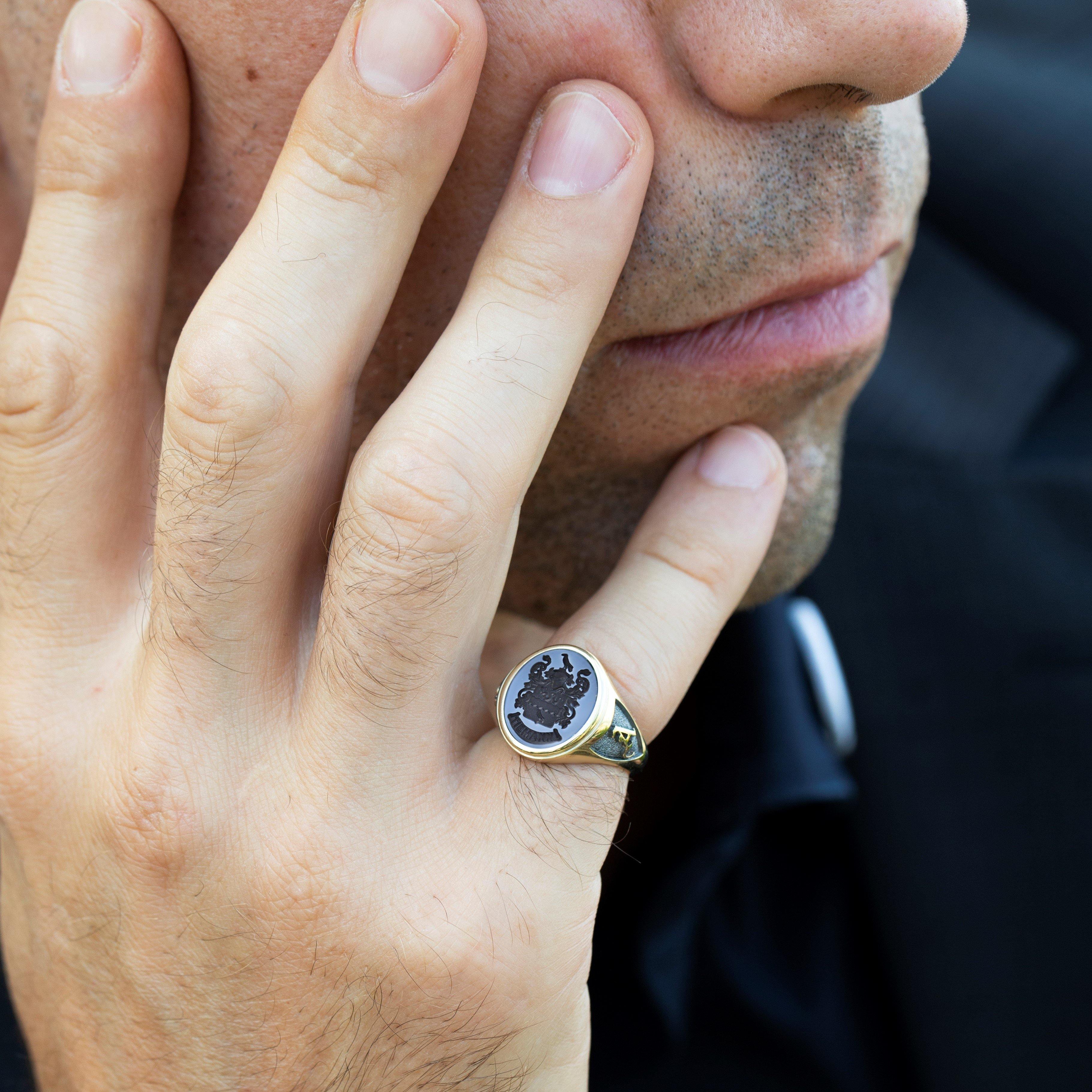 BLUE AND BLACK AGATE RING - Danelian Jewelry