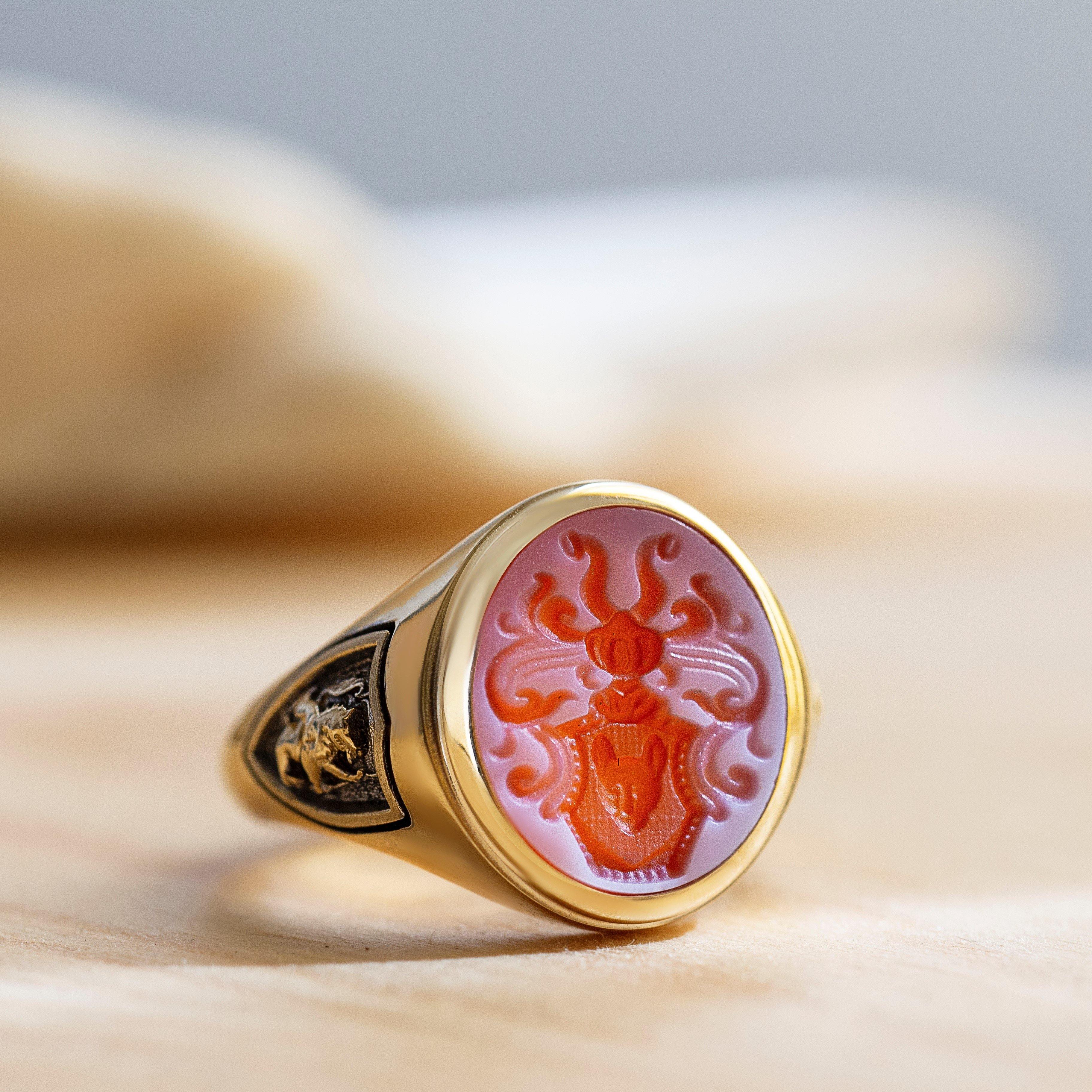 ORANGE AGATE CREST RING - Danelian Jewelry