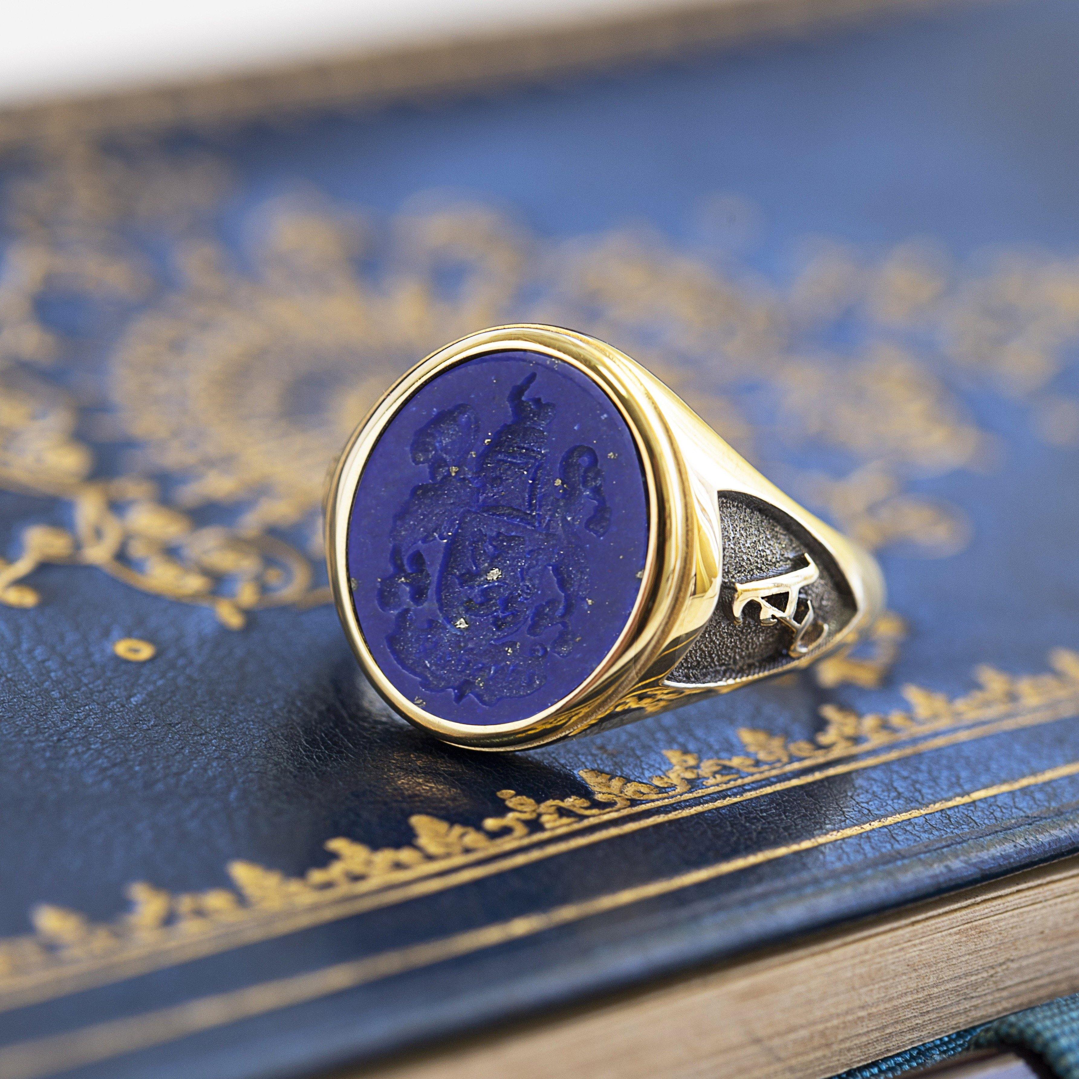 LAPIS LAZULI FAMILY CREST RING - Danelian Jewelry
