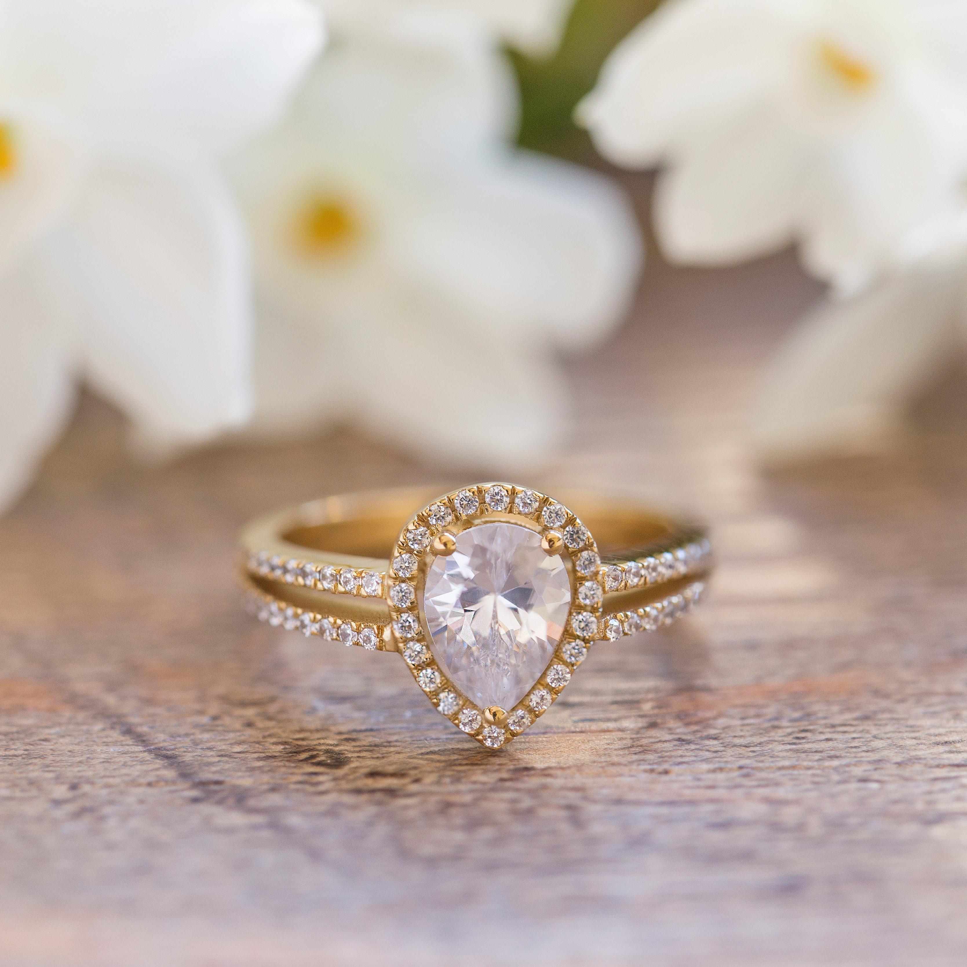 PEAR CUT DIAMOND RING - Danelian Jewelry
