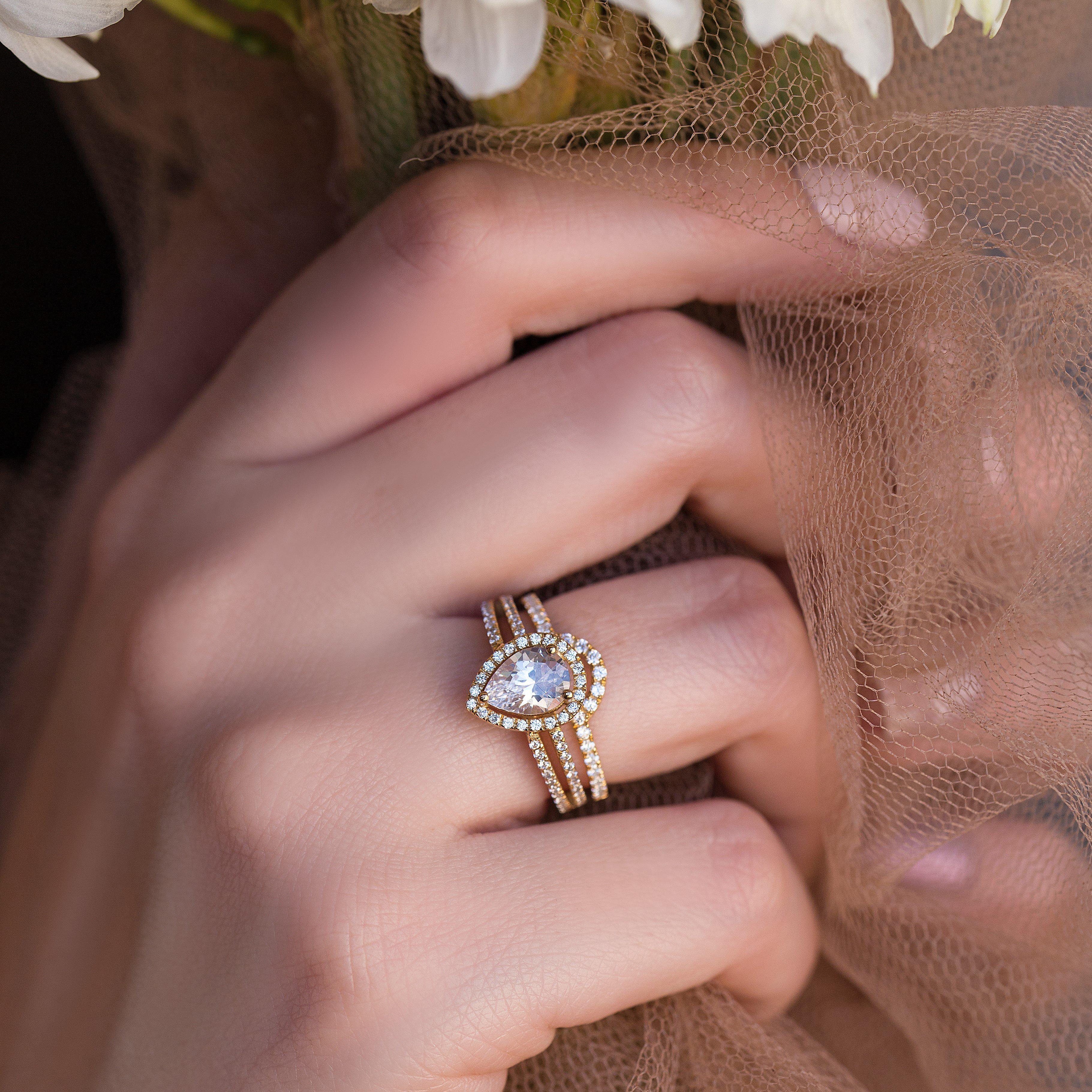 PEAR CUT DIAMOND RING - Danelian Jewelry