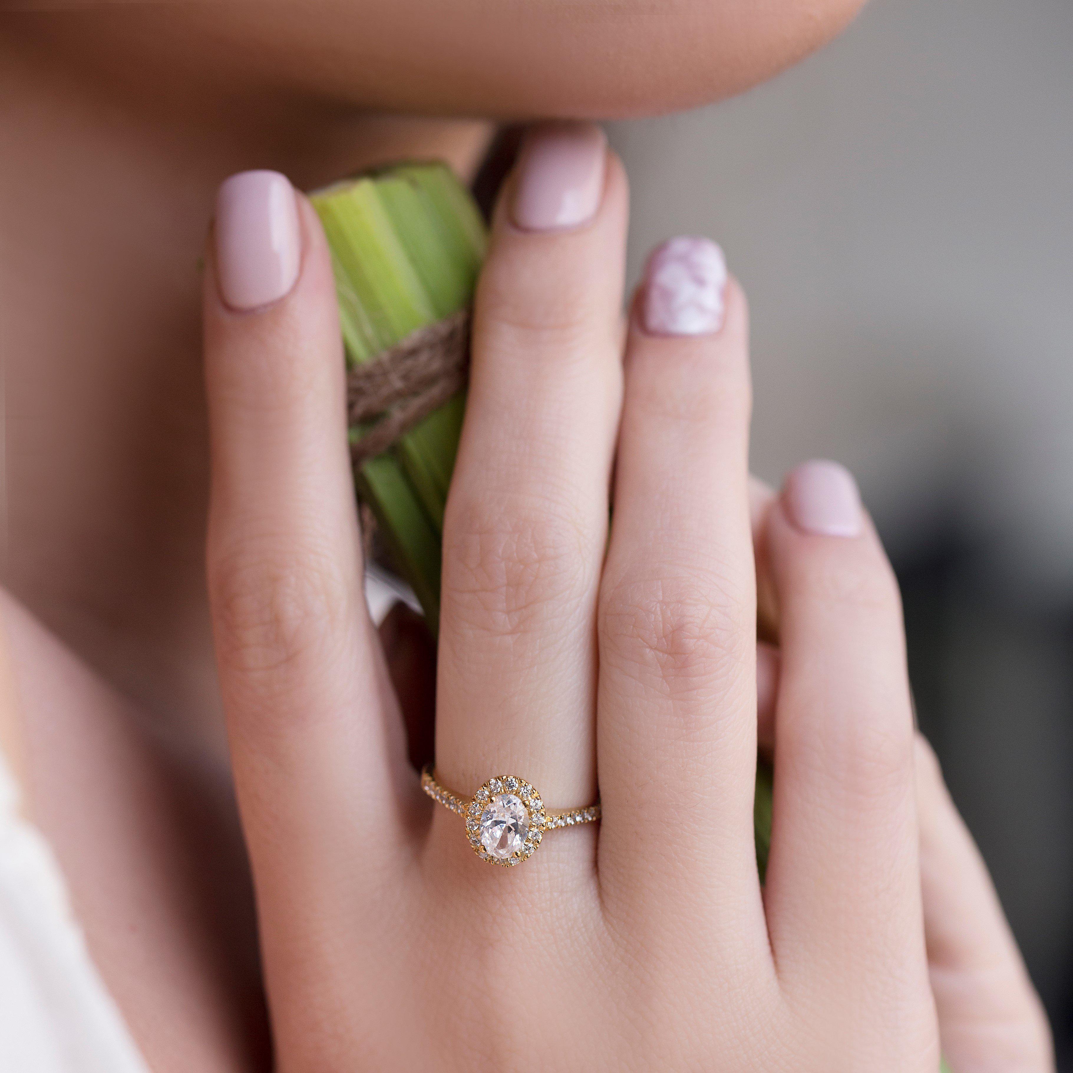 OVAL HALO DIAMOND RING - Danelian Jewelry