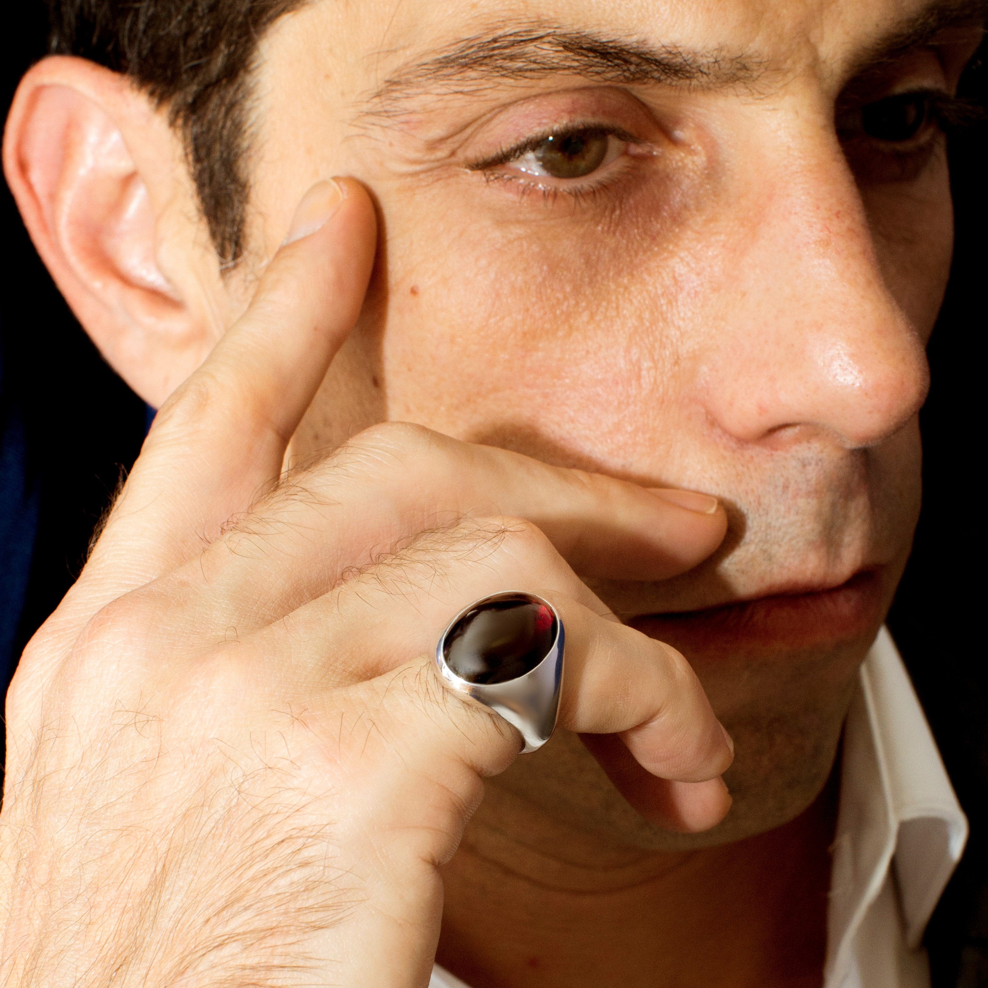 GARNET SIGNET RING - Danelian Jewelry
