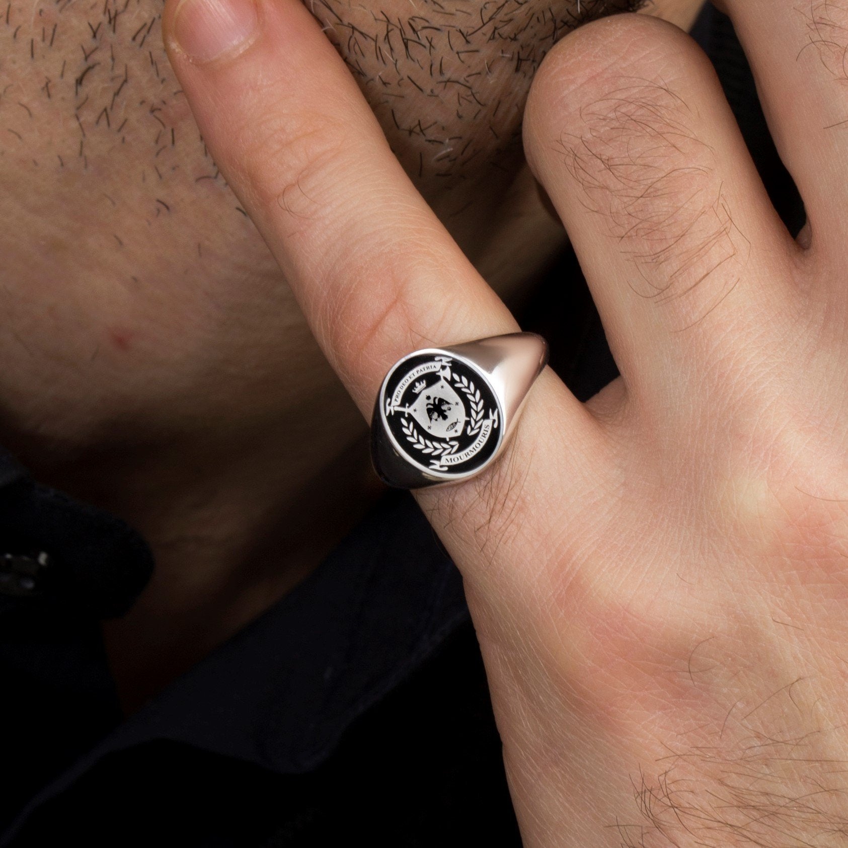 COAT OF ARMS RING - Danelian Jewelry