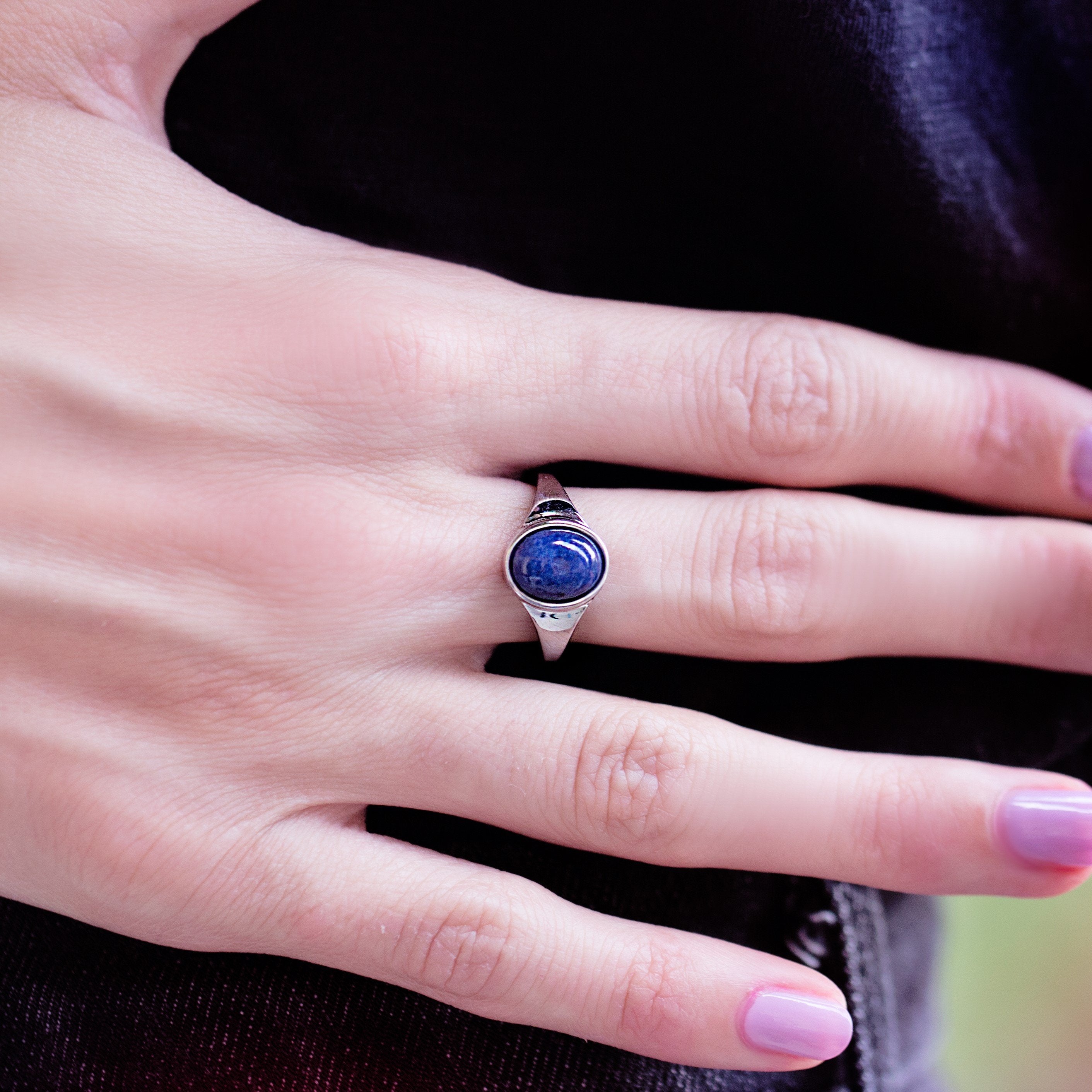 MINIMALIST GEMSTONE SIGNET RING - Danelian Jewelry