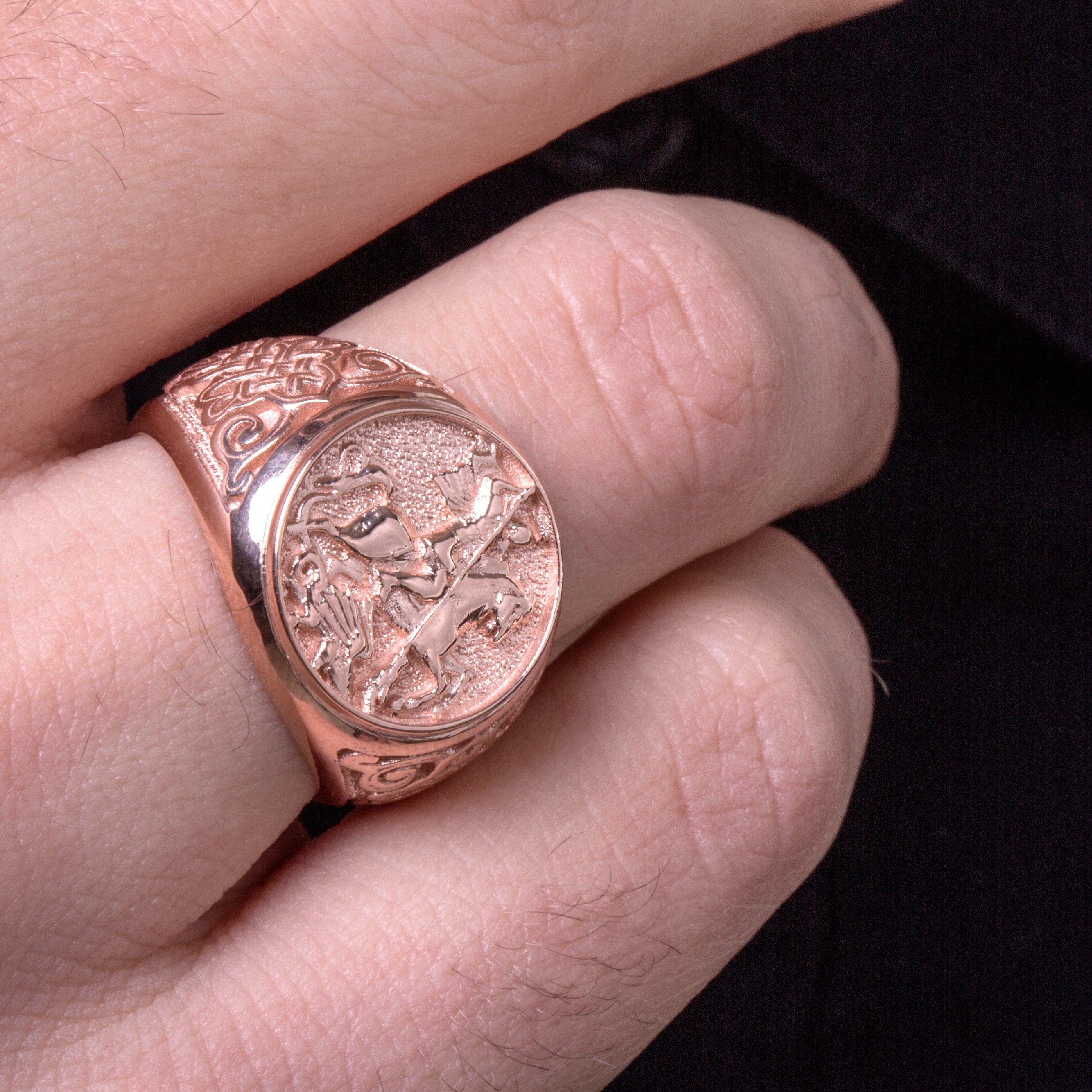 SOVEREIGN RING - Danelian Jewelry