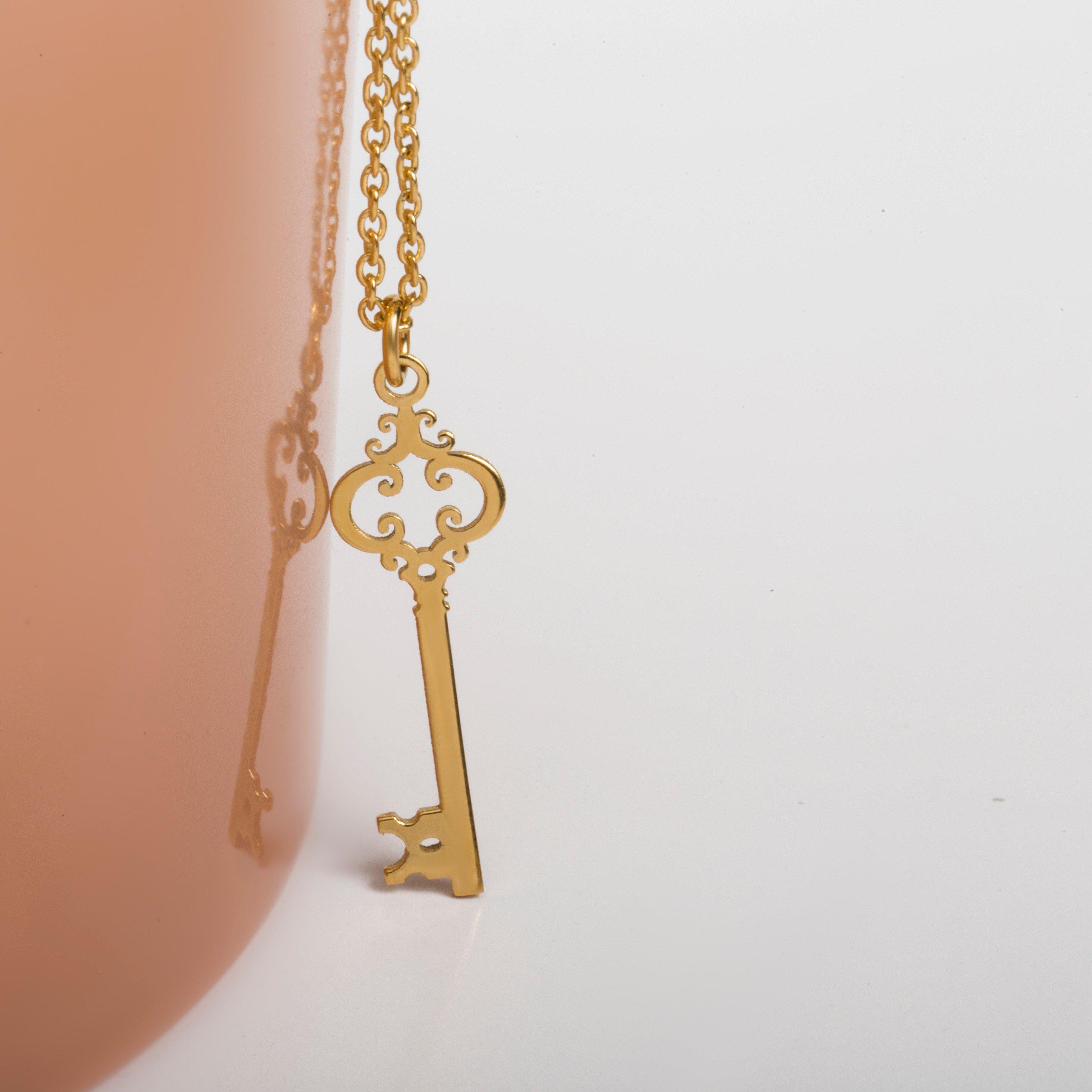 VICTORIAN KEY NECKLACE - Danelian Jewelry