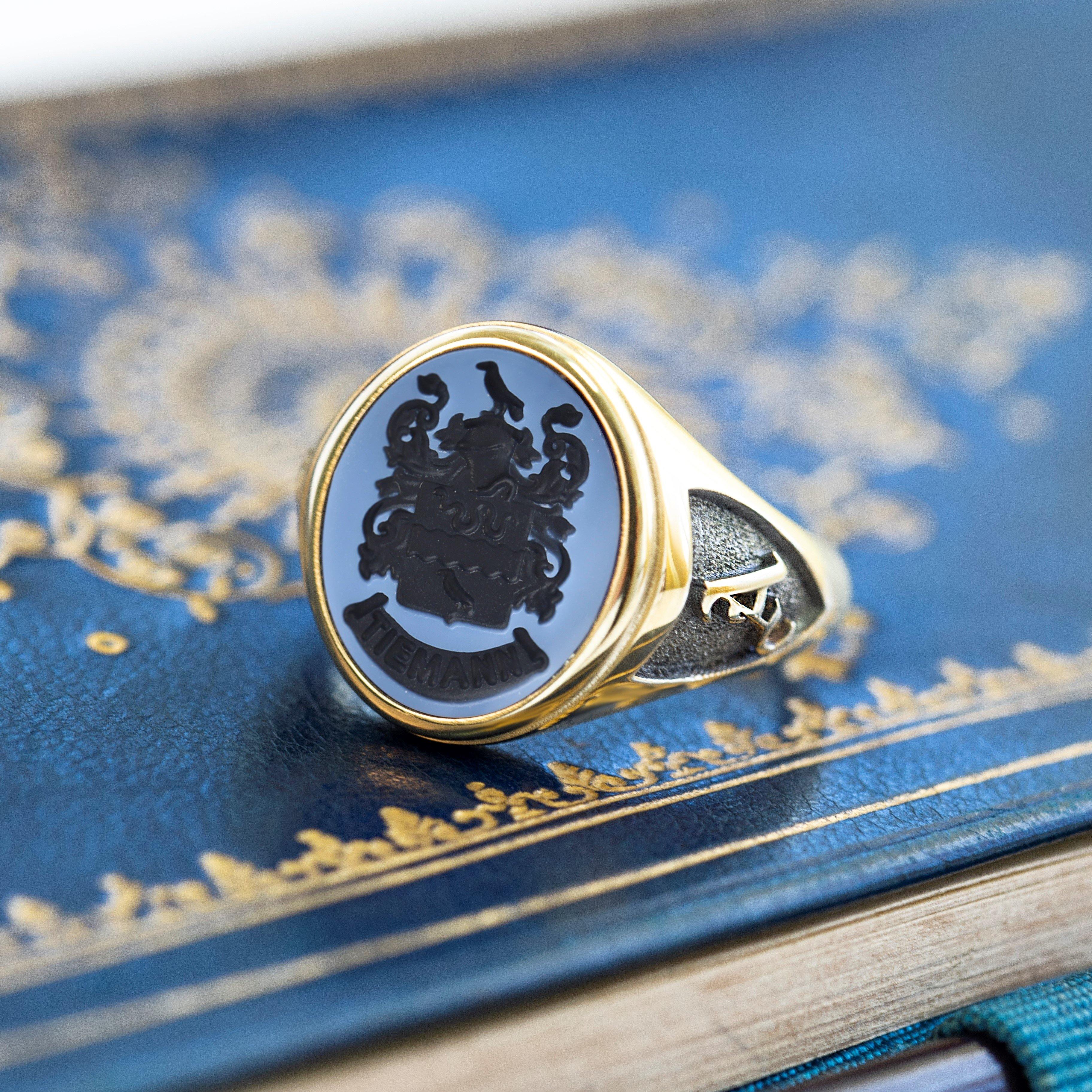 BLUE AND BLACK AGATE RING - Danelian Jewelry