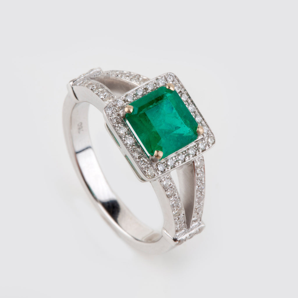 EMERALD DIAMOND RING - Danelian Jewelry