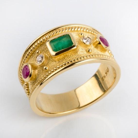 EMERALD BYZANTINE RING - Danelian Jewelry