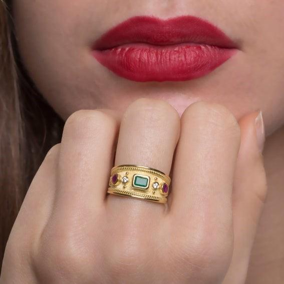 EMERALD BYZANTINE RING - Danelian Jewelry